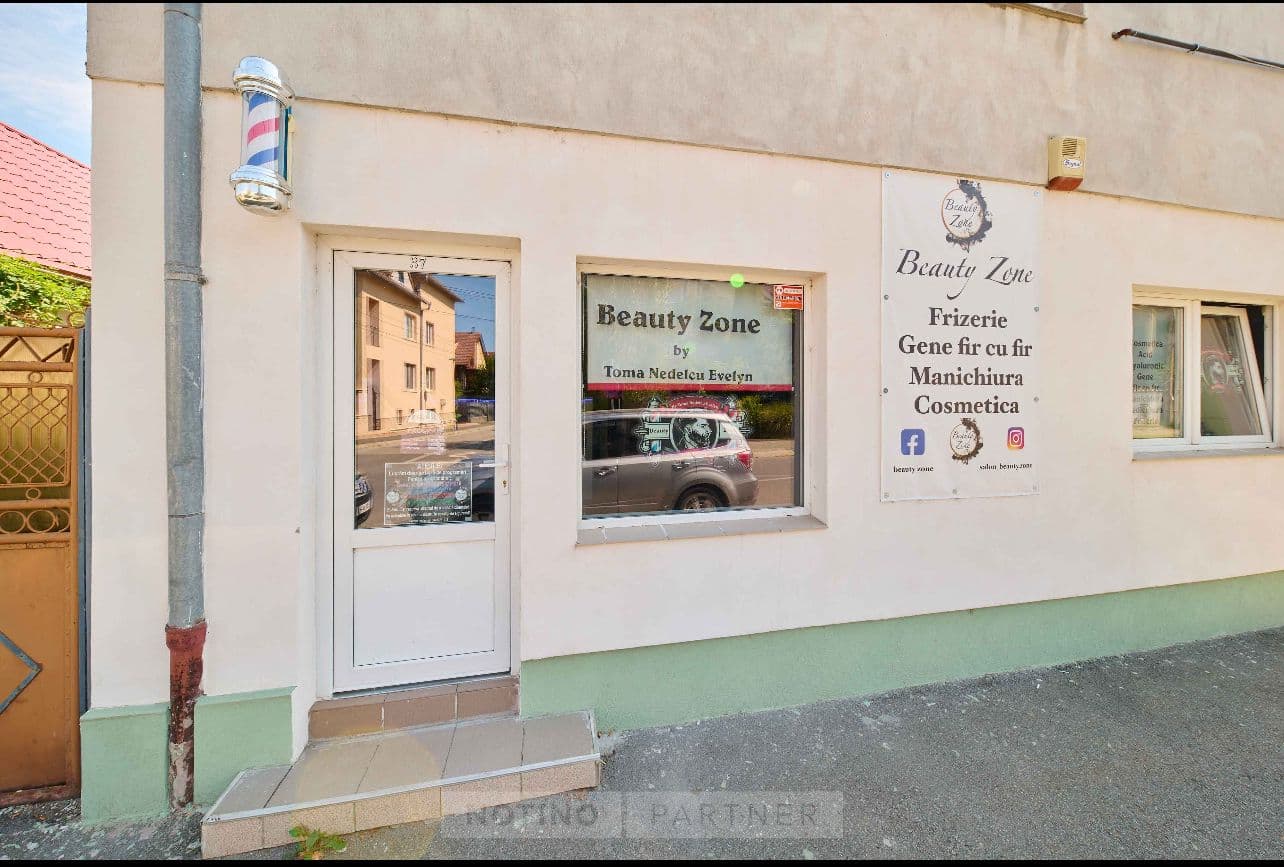 Fațada salonului Beauty Zone pe Strada Semaforului, Sibiu